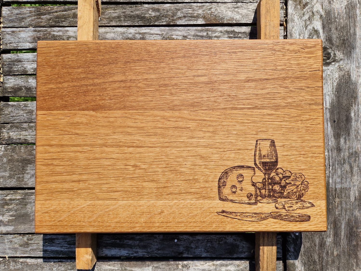 Schneidebrett "Käse und Wein"