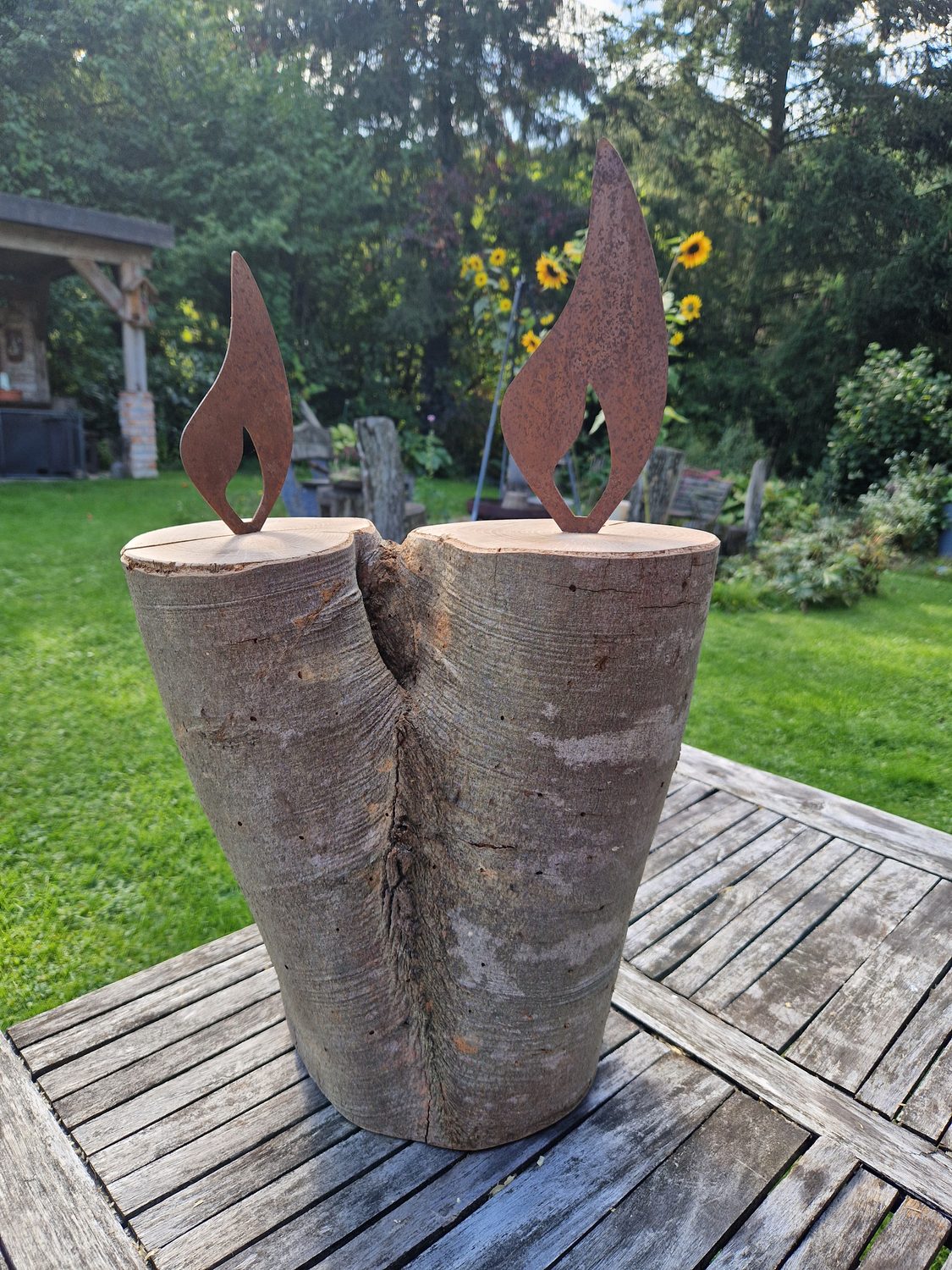 XXL Outdoor Kerze aus Buchenstamm mit Edelrostflamme