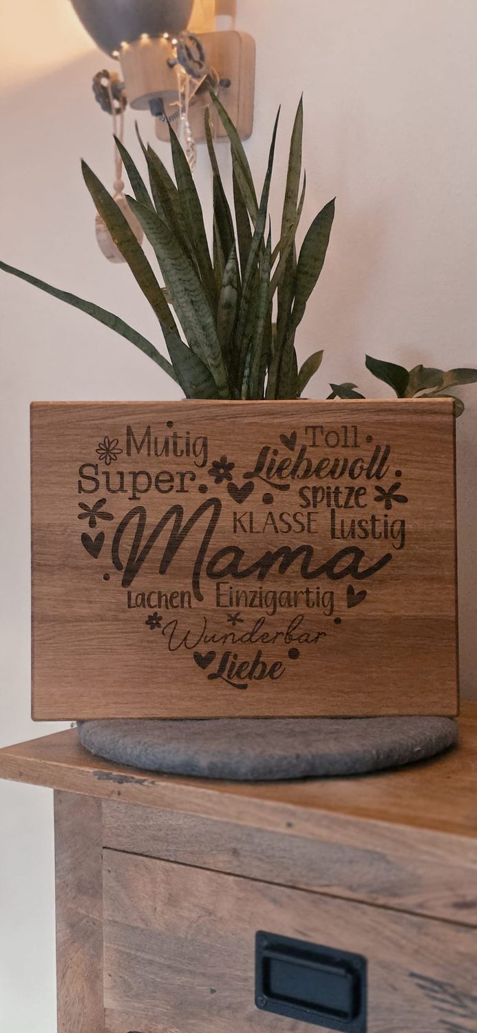 Schneidebrett "Herz Mama"