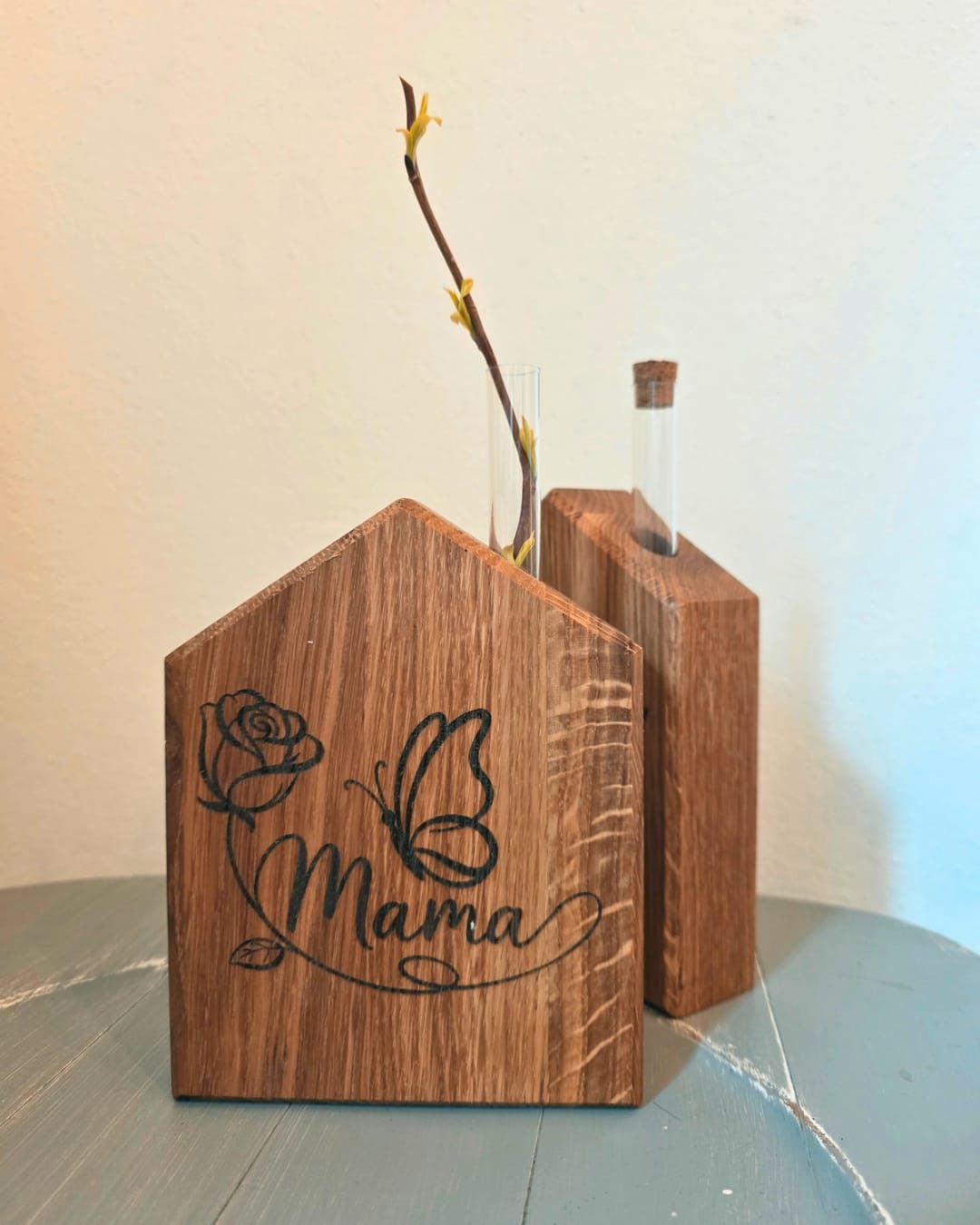 Häuschen mit Reagenzglas "Mama Schmetterling"